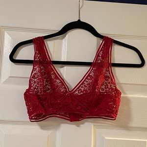 VICTORIA’S SECRET - 2 Bralettes - 1 Black & 1 Red - Large